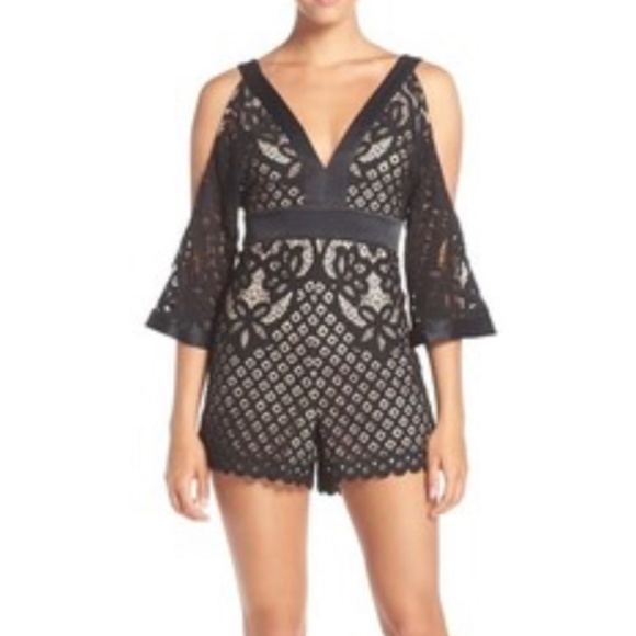 Mia Cold Shoulder Lace Romper Black Lace Playsuit by Bardot Size 6 - Picture 1 of 7